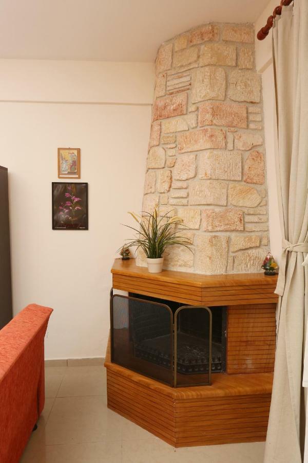Villa Argo 3 - Beachfront, Big gardens, Location! Pefkochori Extérieur photo